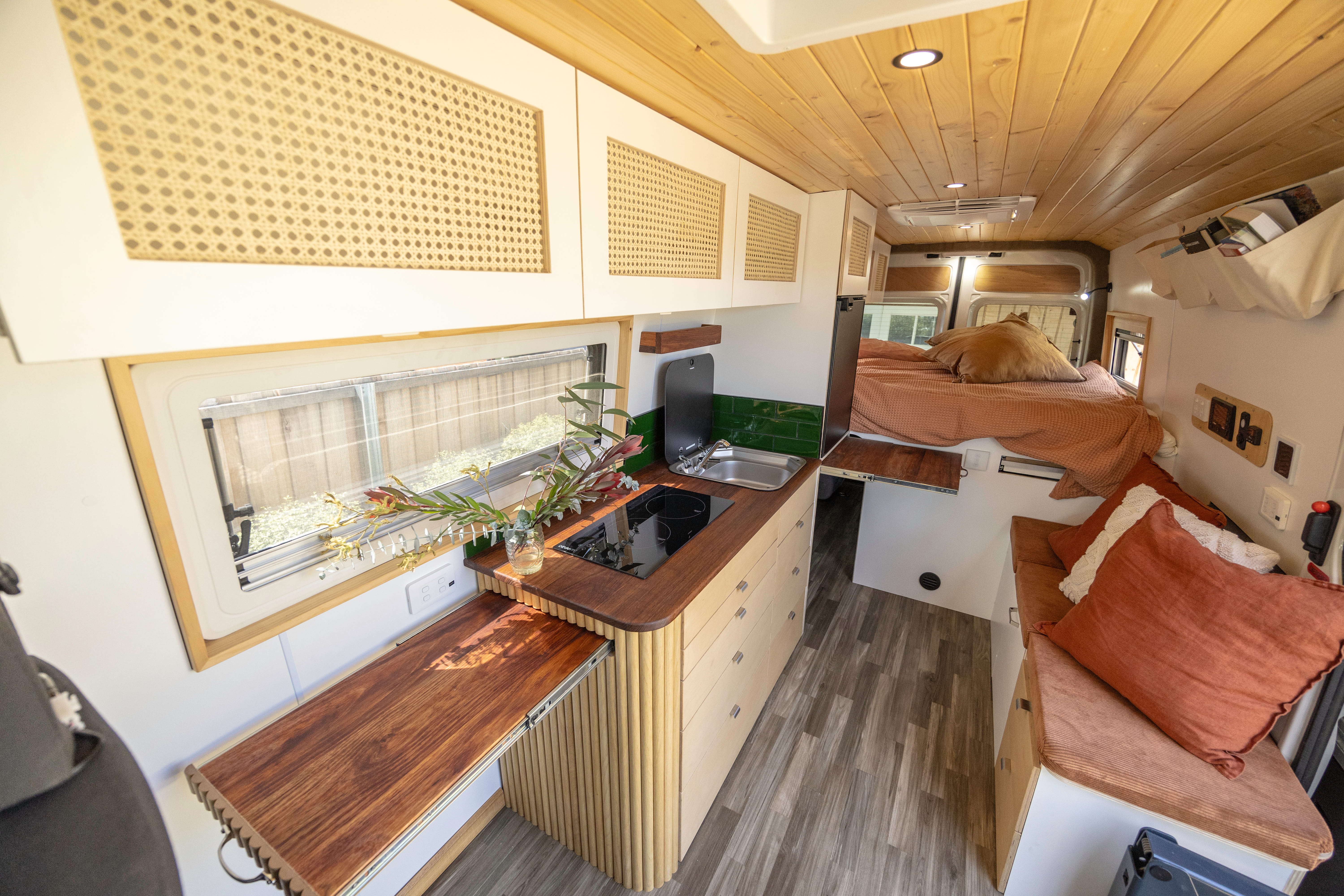 Gordie's VW Crafter campervan build