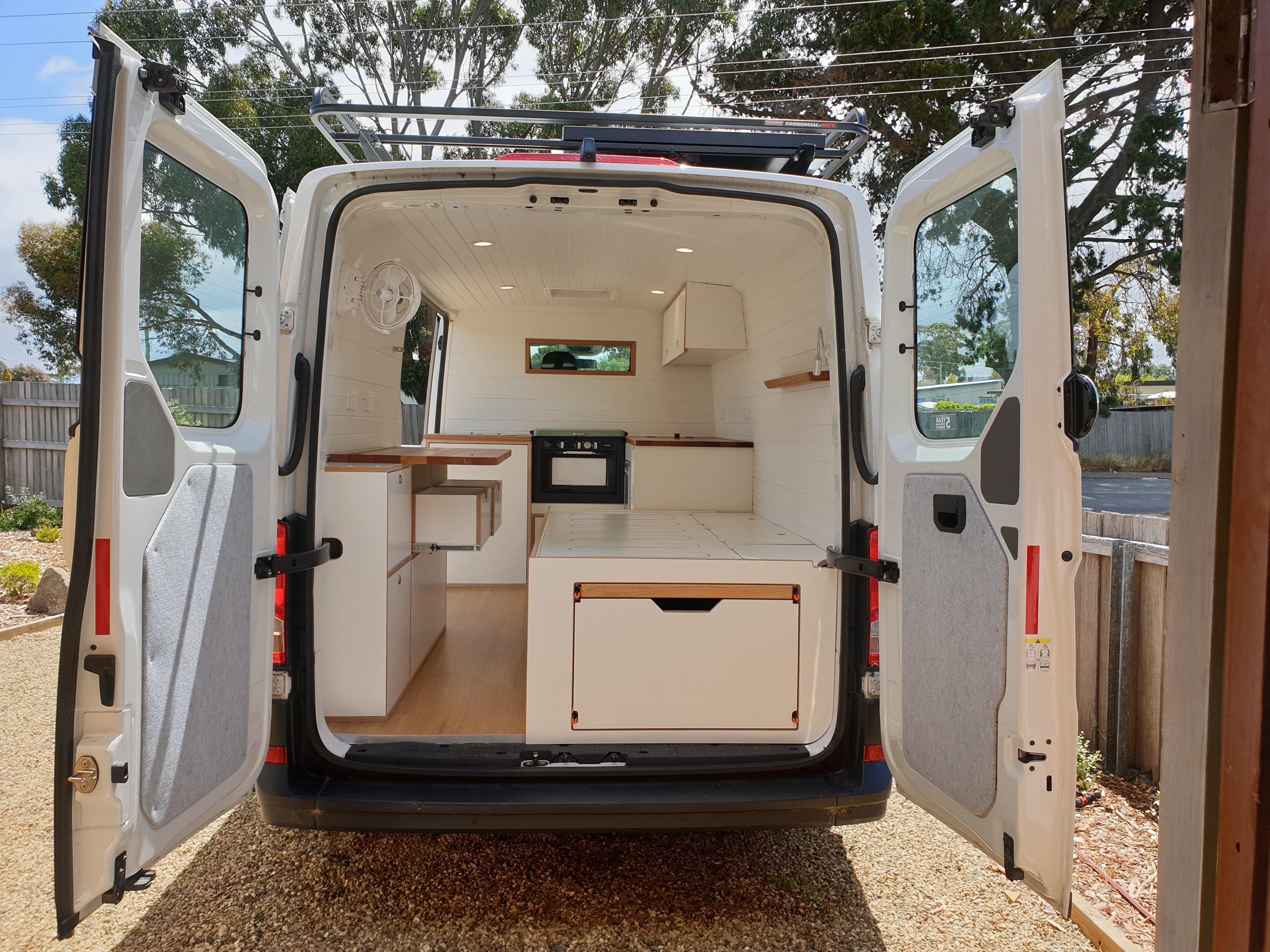 Tom's VW Crafter campervan build