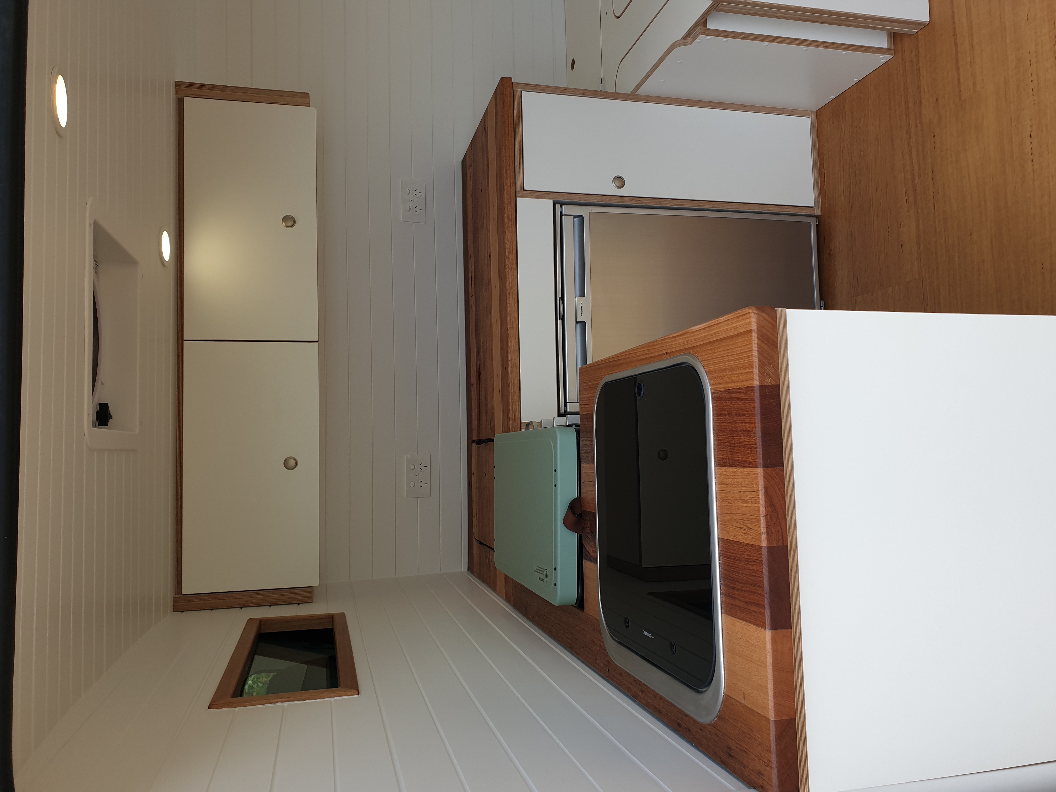 Kitchen and galley — Tom's VW Crafter conversion