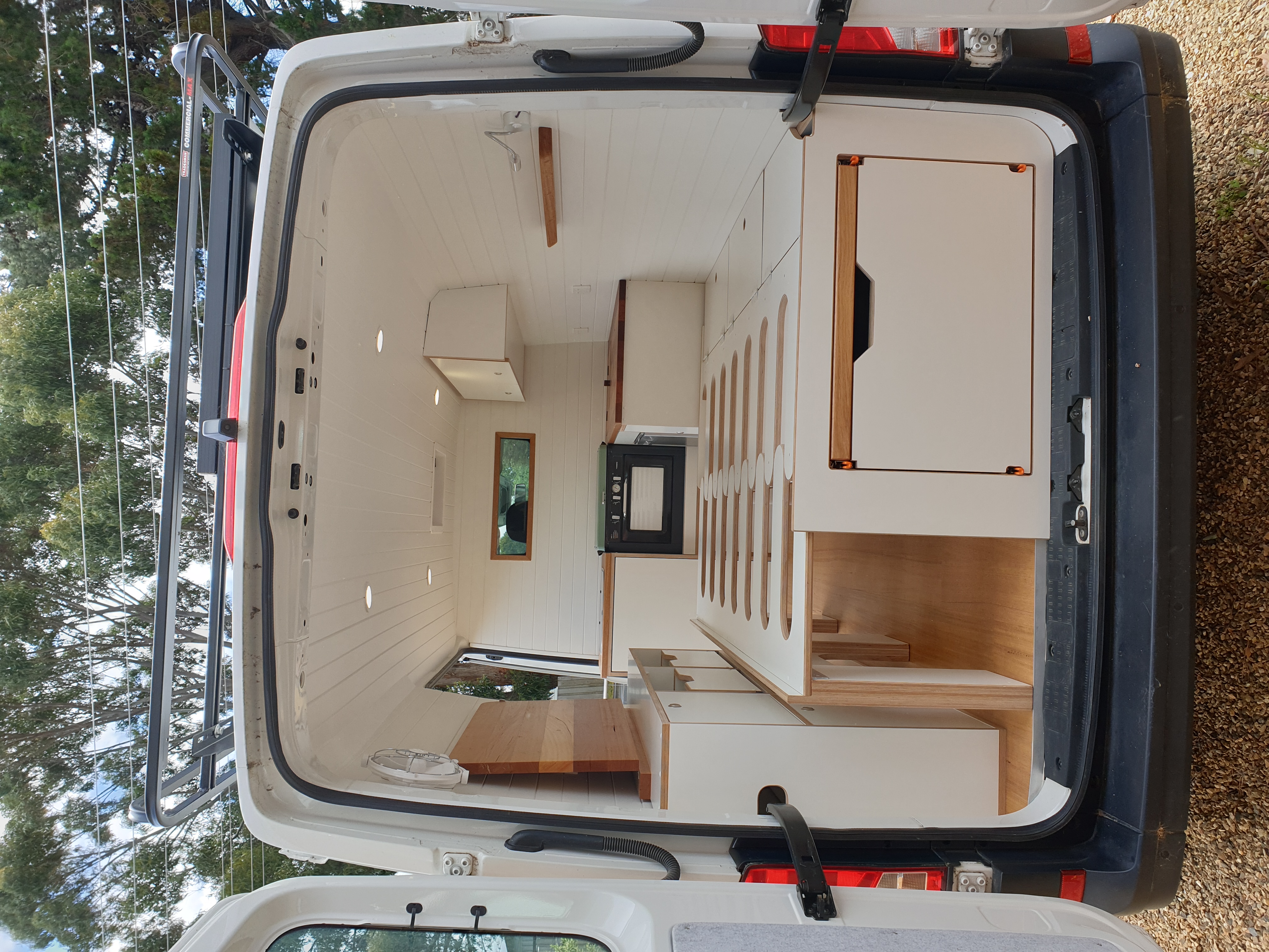 Bed and pull-out storage — Tom's VW Crafter conversion